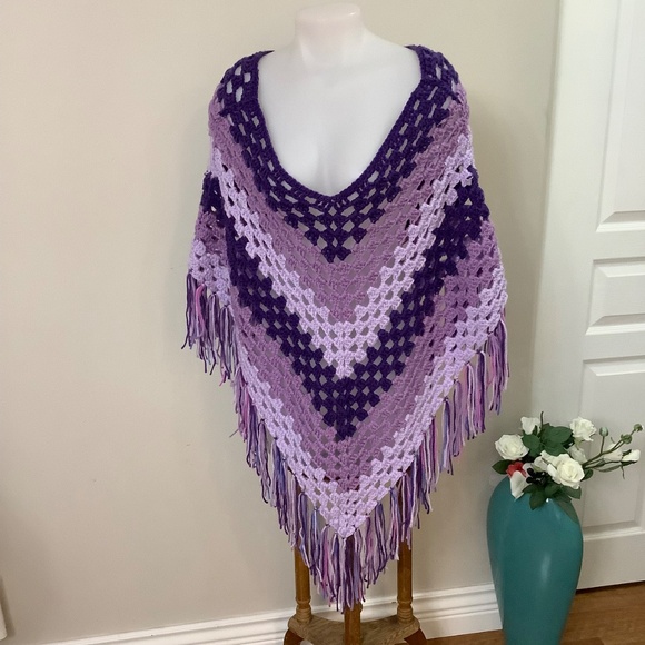 Beautiful hand made crocheted purple Poncho ONE SIZE - Picture 2 of 11